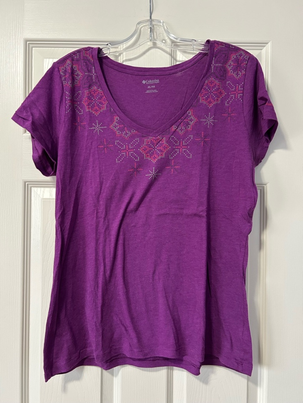 Columbia Purple Short Sleeve V-Neck Tee with Decorative Stud Pattern